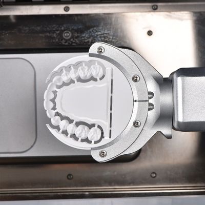 comprar 1600rpm 5 eixos Máquina de moagem dentária Rotação Ângulo do eixo A:±360° B:+30°~-120° online manufacture